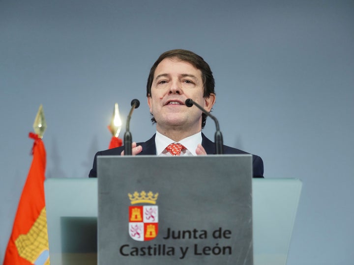 El presidente de la Junta de Castilla y León, Alfonso Fernández Mañueco, durante la declaración institucional para abordar el adelanto electoral.