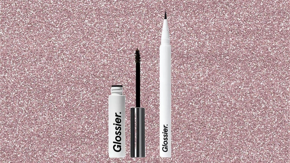 Esta tendencia de cejas sigue siendo fuerte. Aquí hay 12 productos para conseguirlo. 2 Esta tendencia de cejas sigue siendo fuerte. Aquí hay 12 productos para conseguirlo.