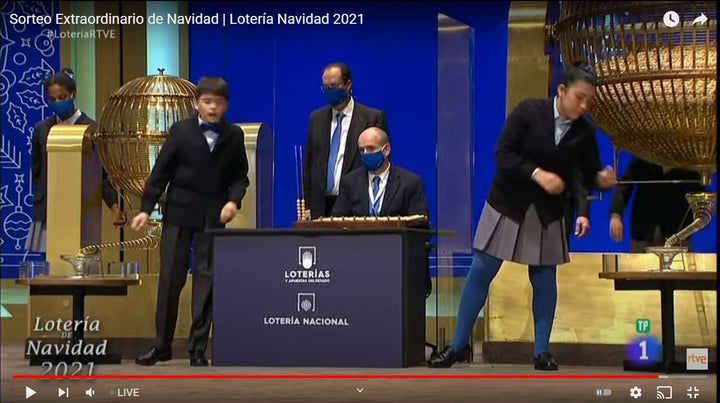 Un momento del sorteo.