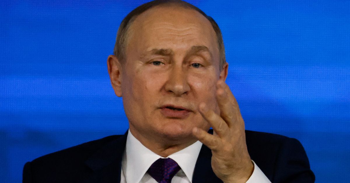 Новости украины о путине сегодня. Пресс конференция Путина в 2022 году. Путин сейчас. Путин пресс-конференция заставка. Путин двойники.