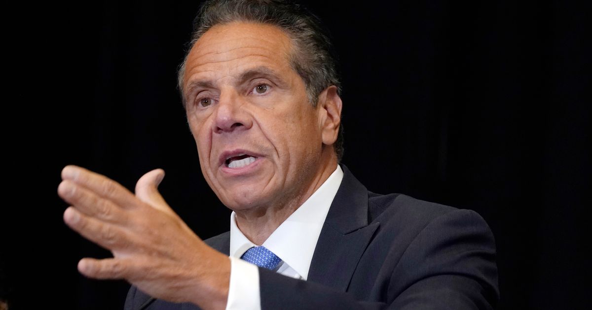 Andrew Cuomo Won’t Be Charged For Touching Trooper At Racetrack