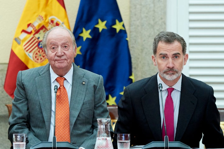 Juan Carlos I y Felipe VI.