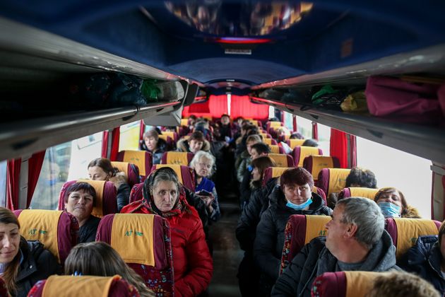 Βούλγαροι - όχι τουρίστες, αλλά καταναλωτές (!) επιστρέφουν με λεωφορείο από την Ανδριανούπολη της Τουρκίας,...