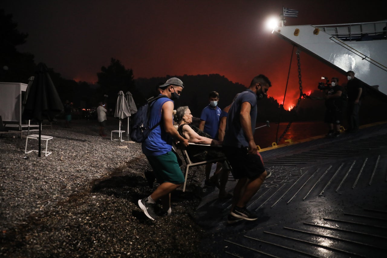 Η κόλαση φωτιάς στην Βόρεια Εύβοια.