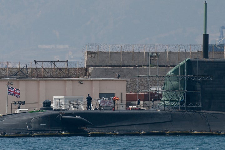 Imagen de archivo de 2016 que muestra a un submarino nuclear en el puerto de Gibraltar.