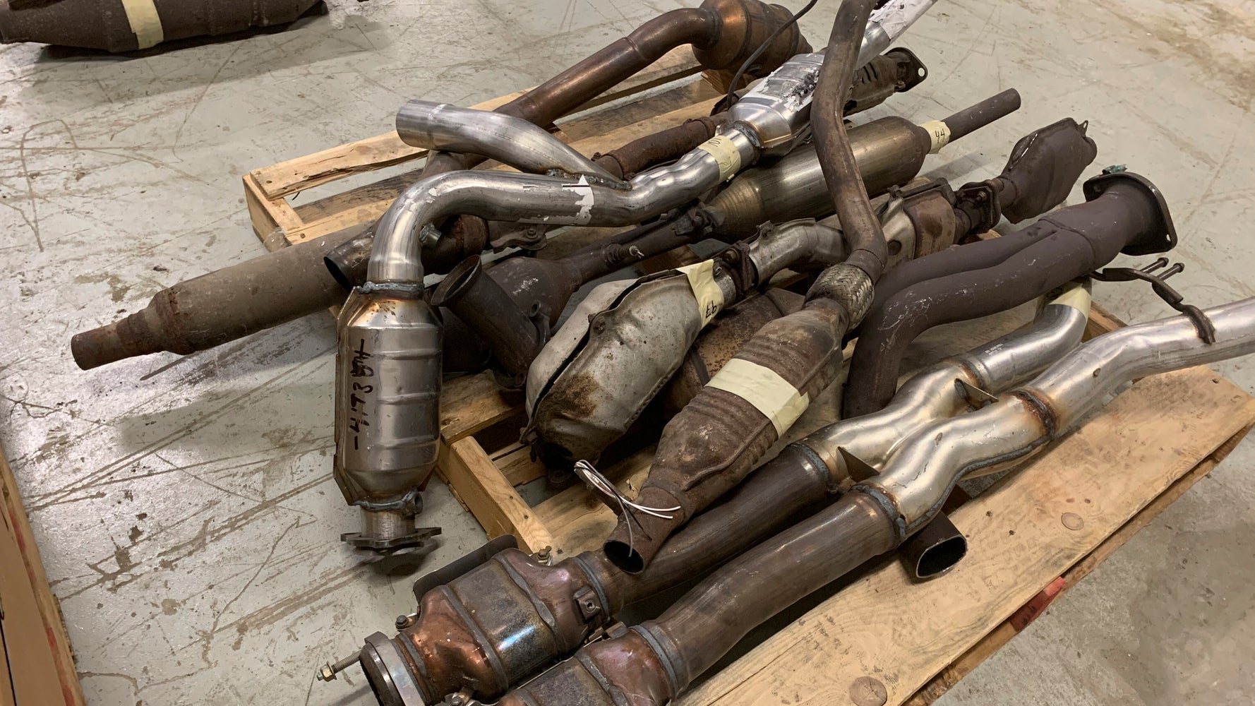 Catalytic Converter Theft Soars During Coronavirus Pandemic - Vimarsana News