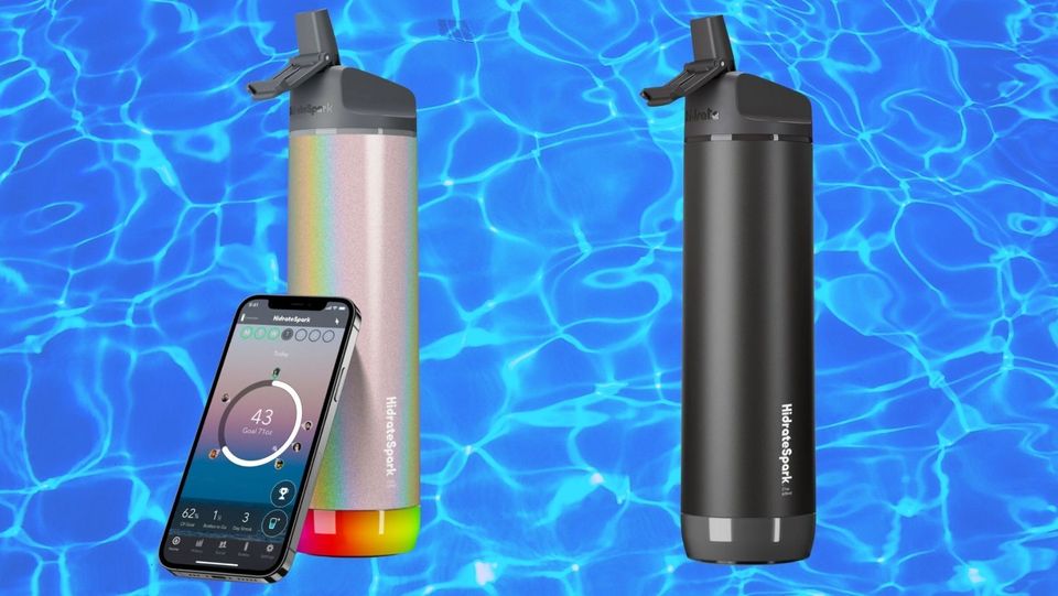 A smart water bottle that reminds you to drink