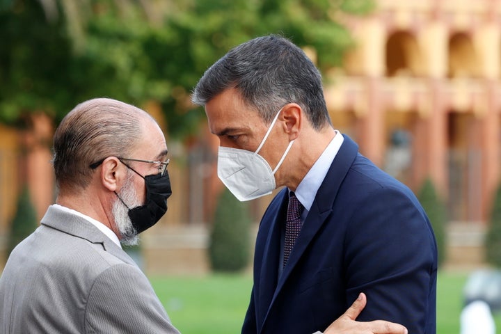 Lambán, en una imagen de archivo junto a Pedro Sánchez