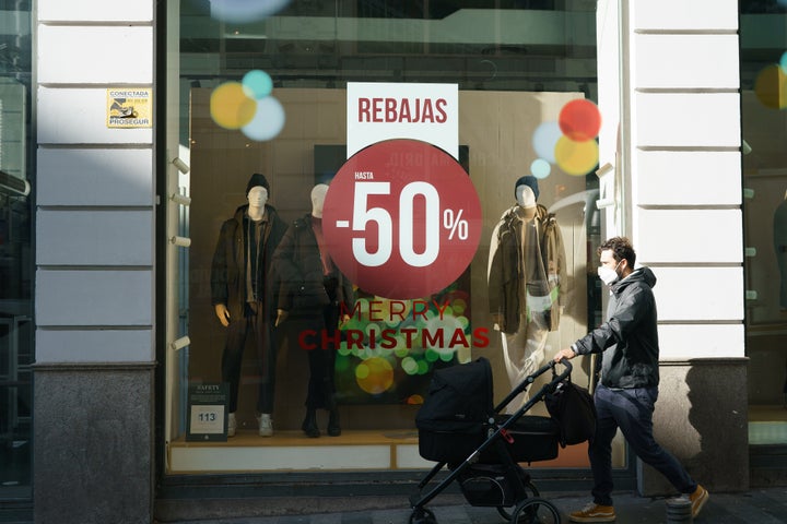 Rebajas en Madrid, el 3 de enero de 2022.