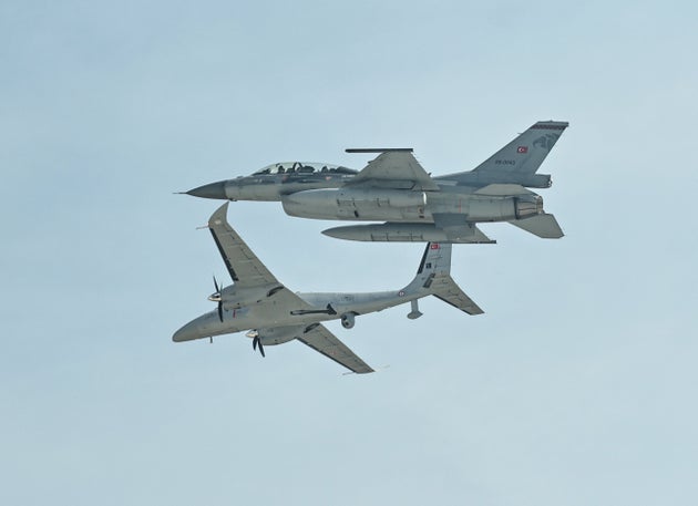 F-16