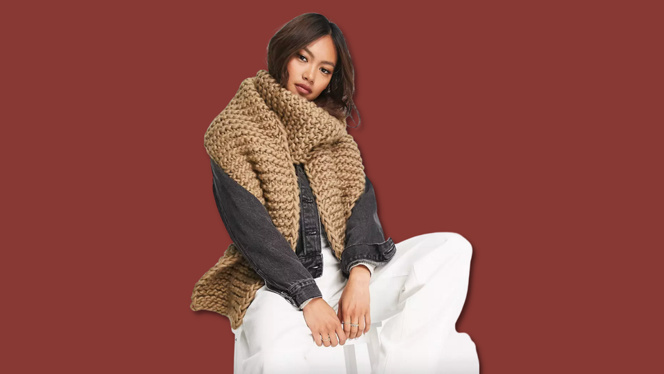 OUNIYA Women Winter Chunky Knit Scarf Thick Warm Ribbed Large Scarves Long  Wrap Shawl Fleece Neck Warmer Wool Soft Fashion (Beige) at  Women's  Clothing store