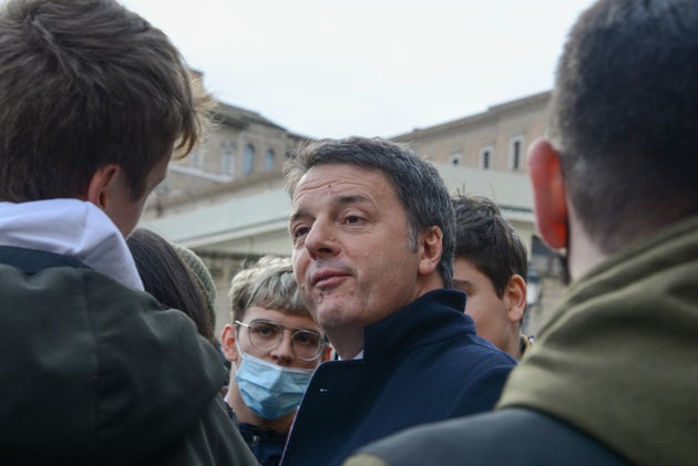 Colle, Berlusconi è ancora in campo. Tajani: «Nessun piano B finché non scioglie la riserva» Colle, Berlusconi è ancora in campo. Tajani: «Nessun piano B finché non scioglie la riserva»