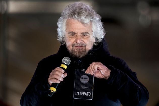 Grillo indagato a Milano per contratti con Moby: traffico di influenze illecite