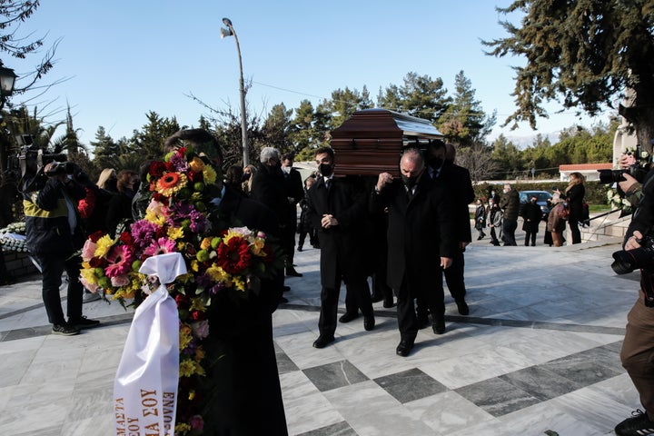 Στιγμιότυπο από την κηδεία του Αλέκου Φασιανού