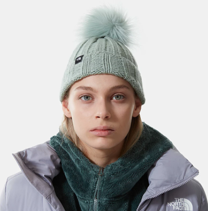 Gorro de lana con pompón.