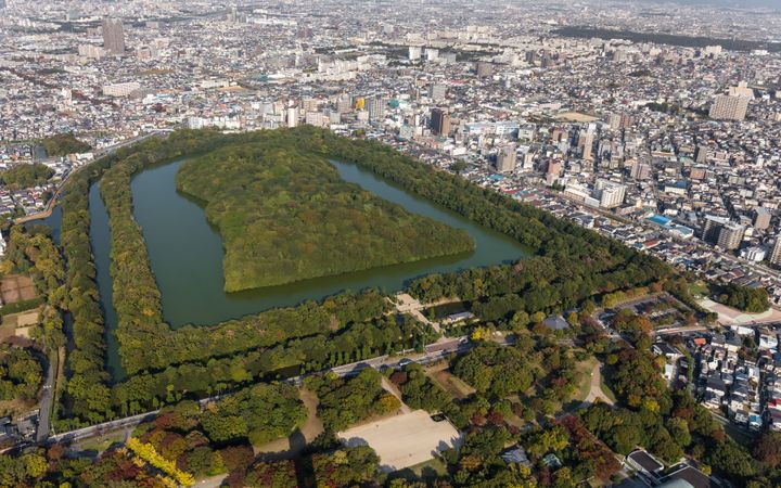 日本最大の古墳「仁徳天皇陵」
