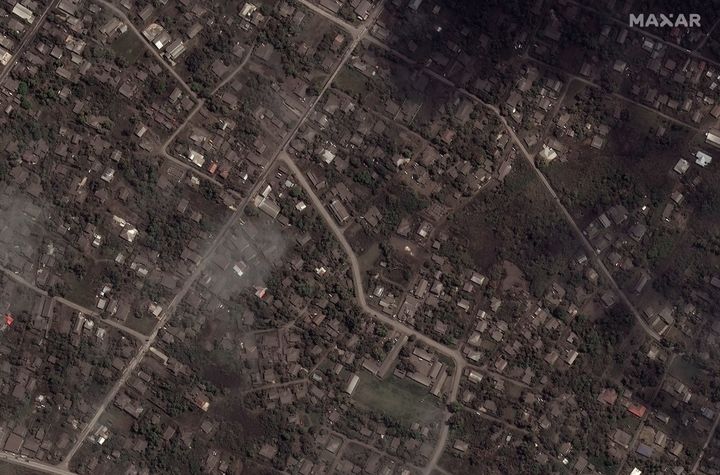 Imagen satelital de la devastación causada en Tonga tras el tsunami causado por la erupción del volcán submarino Hunga Tonga-Hunga Ha'apai.
