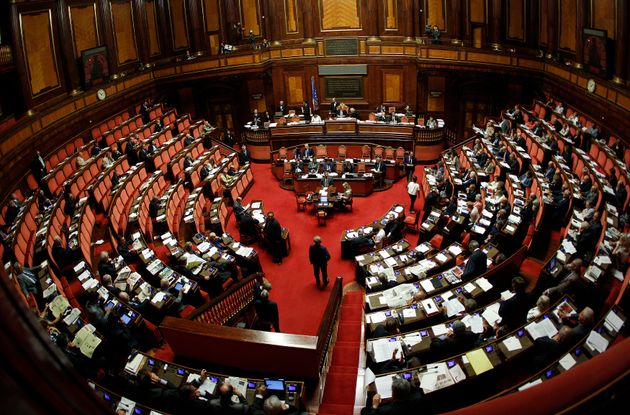 Une réunion du Sénat italien a été interrompue par une vidéo pornographique,...