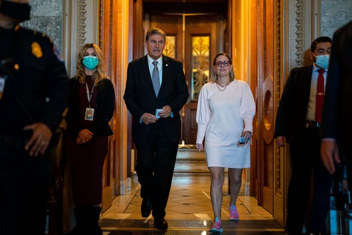 Senators joe manchin (dw. Va. ) and kyrsten sinema (d-ariz. ) are aligned with all 50 republicans voting against changing the senate filibuster rules to pass the voting rights bill they allegedly support.