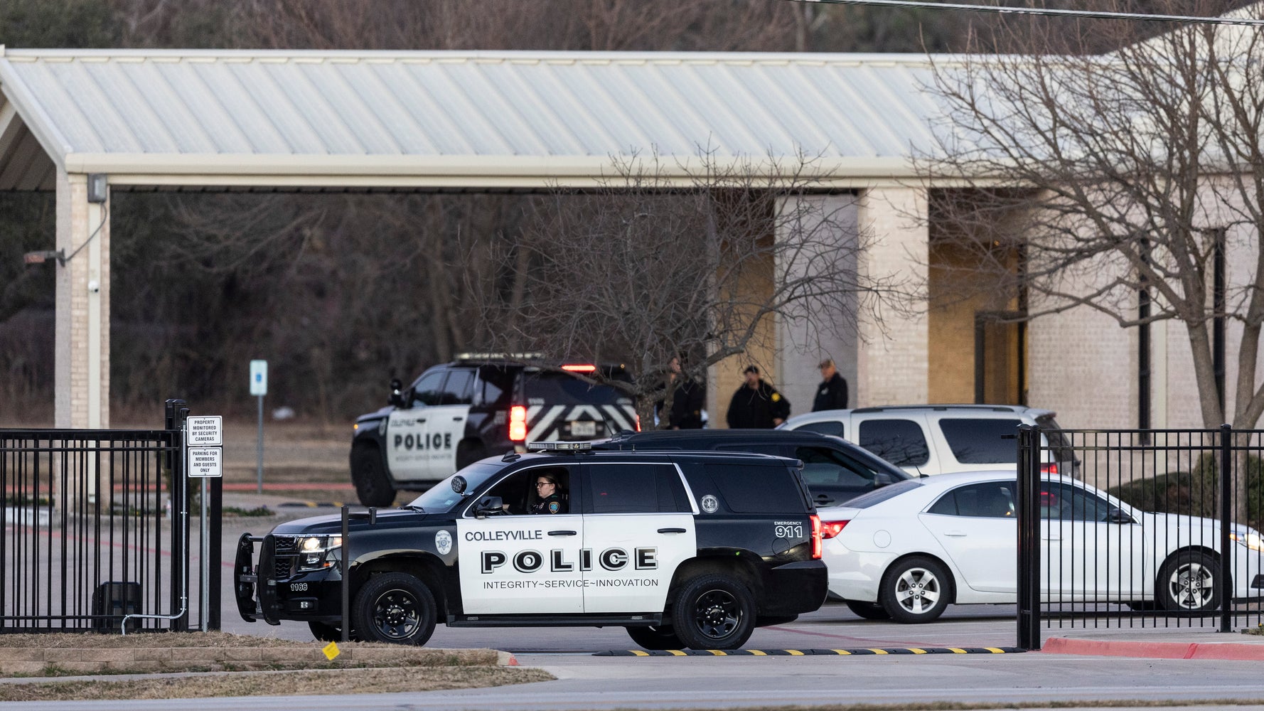 Brother Of Texas Hostage-Taker Heard Pleading With Him In Phone Call - Vimarsana News