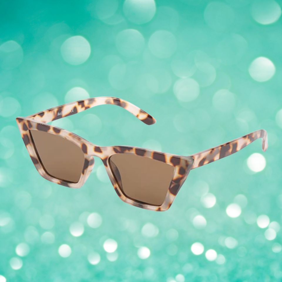 Pointy polarized sunglasses to elevate any look