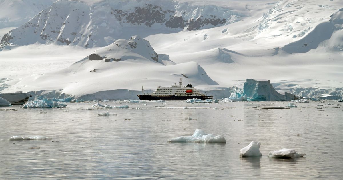 Neuf personnes non-vaccinées évacuées "par précaution" d'une base en Antarctique