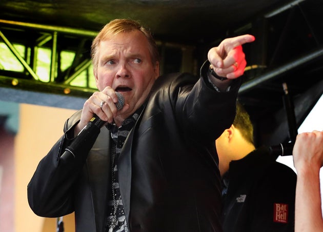 Meat Loaf durante una actuación con motivo de un tour homenaje a su disco Bat Our Of Hell en mayo...