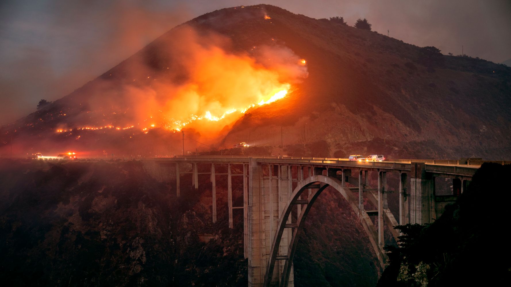 非現実的な 山火事が発生 米カリフォルニア 高速道路の閉鎖も 画像集 ハフポスト News