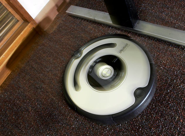 Un robot aspirateur similaire à celui-ci a fait tourner en bourrique le personnel de cet hôtel de Cambridge.