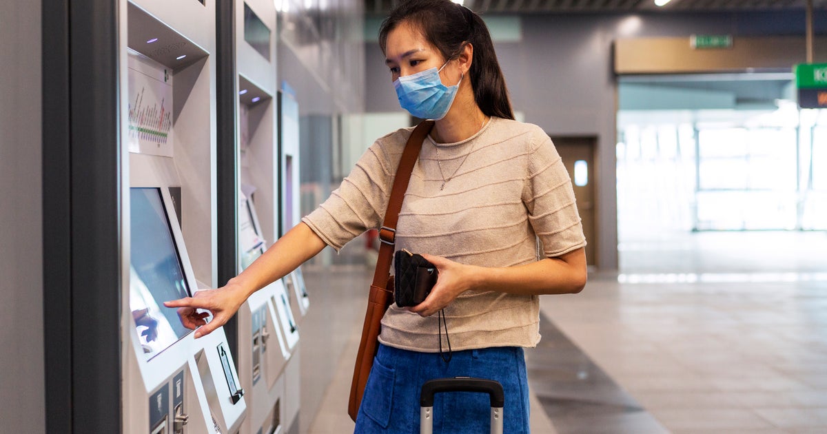 NextImg:10 Mistakes At The Airport That Are Costing You Money