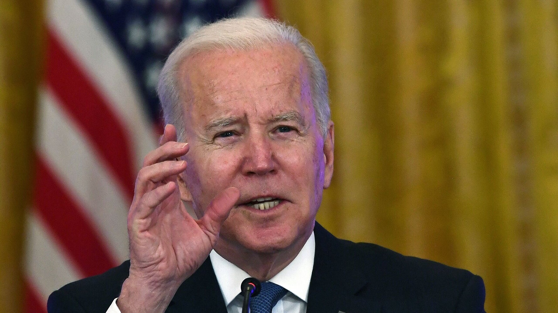 Biden Appears To Call Fox News Reporter Peter Doocy A ‘Stupid Son Of A B***H’ On Hot Mic 61Ef391B2C00006D00Df562C