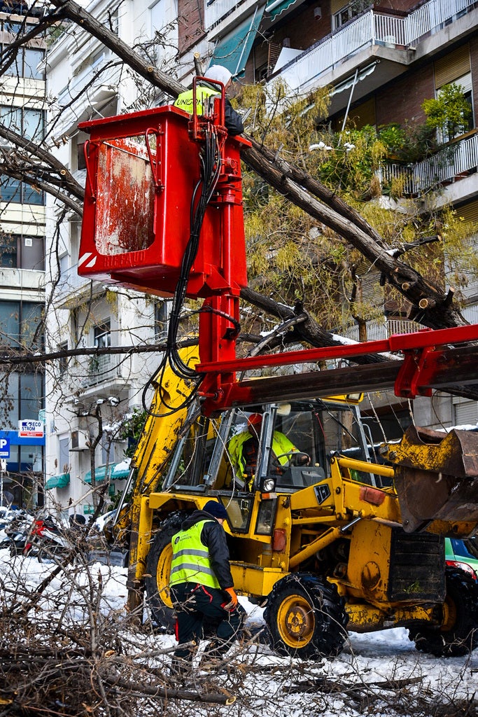 Από τις επιχειρήσεις του Δήμου Αθηναίων κόντρα στον χιονιά «Ελπίς»