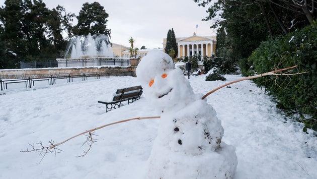 Ο μοναδικός χαρούμενος μέσα σε όλο αυτό το χάος.