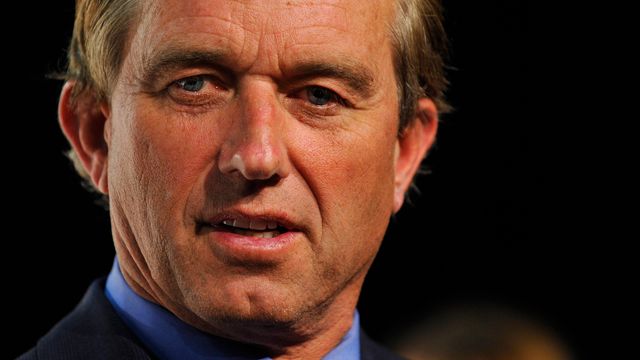 RFK Jr. Apologizes For Suggesting Anti-Vaxxers Have It Worse Than Anne Frank.jpg