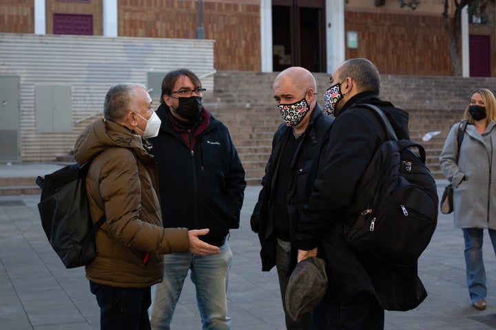 El secretario general de CCOO, Unai Sordo (derecha, fondo) y el secretario general de UGT, Pepe Alvarez (izquierda, primer plano)