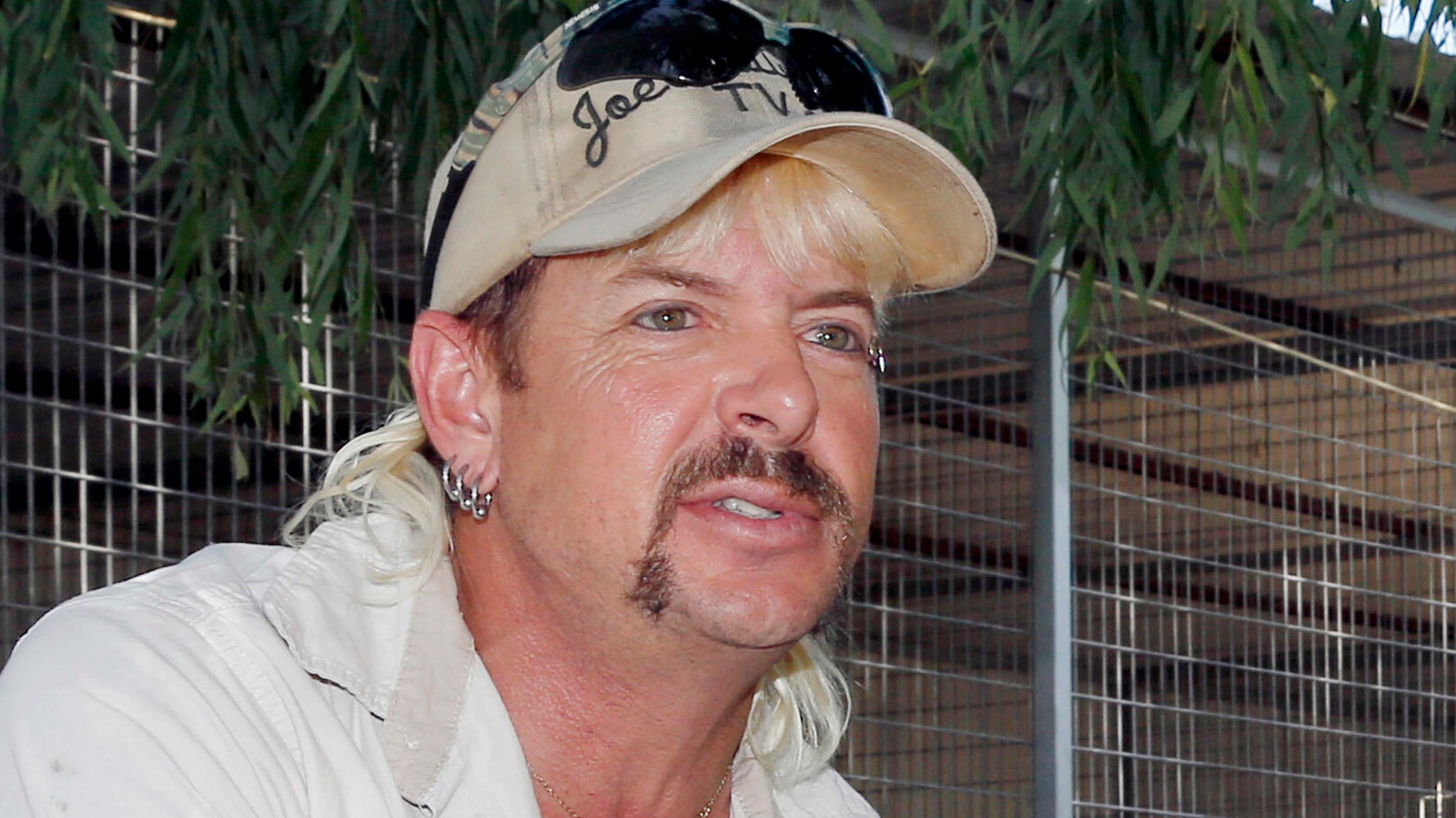 'Tiger King' Star Joe Exotic To Hear His Fate On Shortened Sentence - Vimarsana News