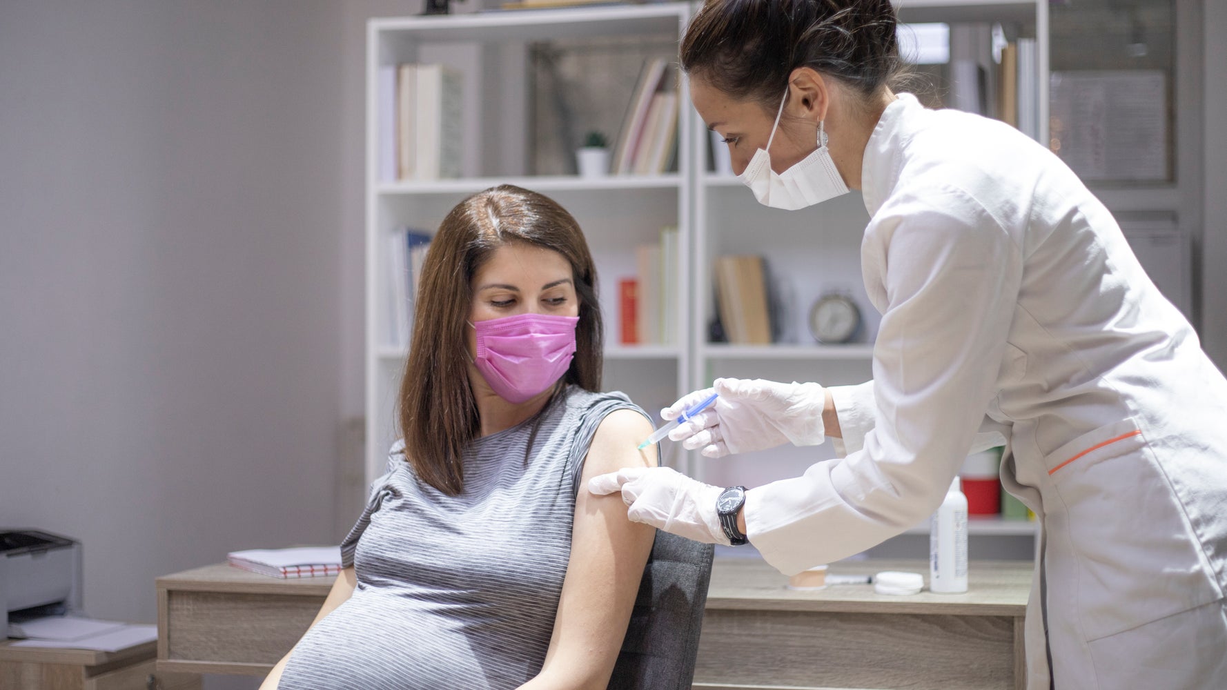 No, The Covid Vaccine Does Not Impact The Outcomes Of IVF - Vimarsana News