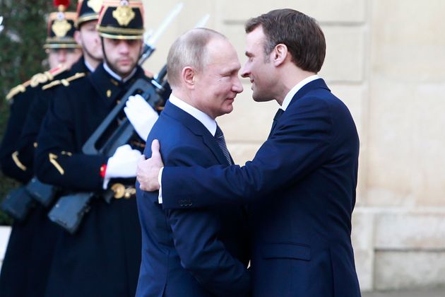 Emmanuel Macron et Vladimir Poutine, ici en