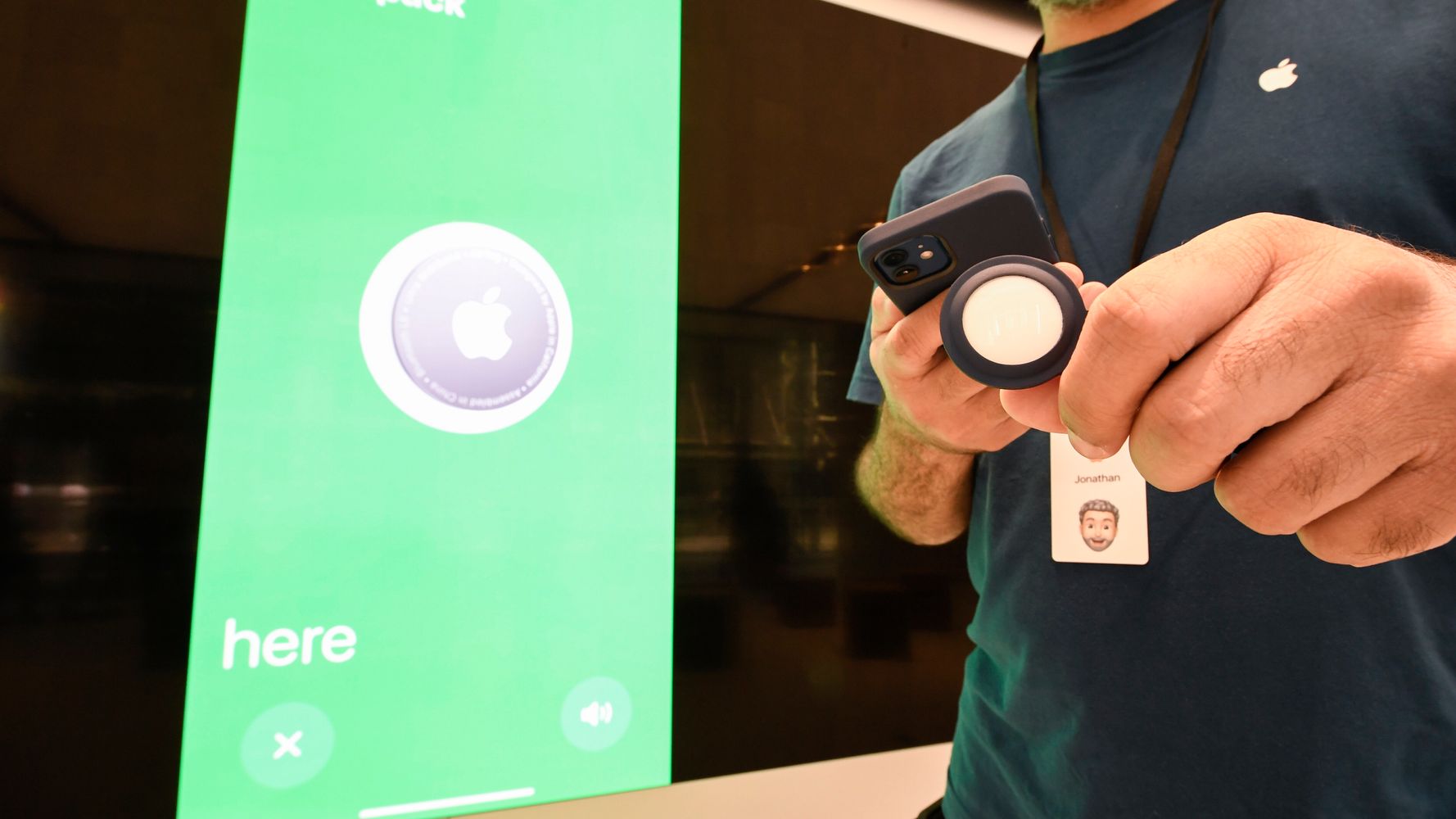 Apple introduces AirTag - Apple (GR)