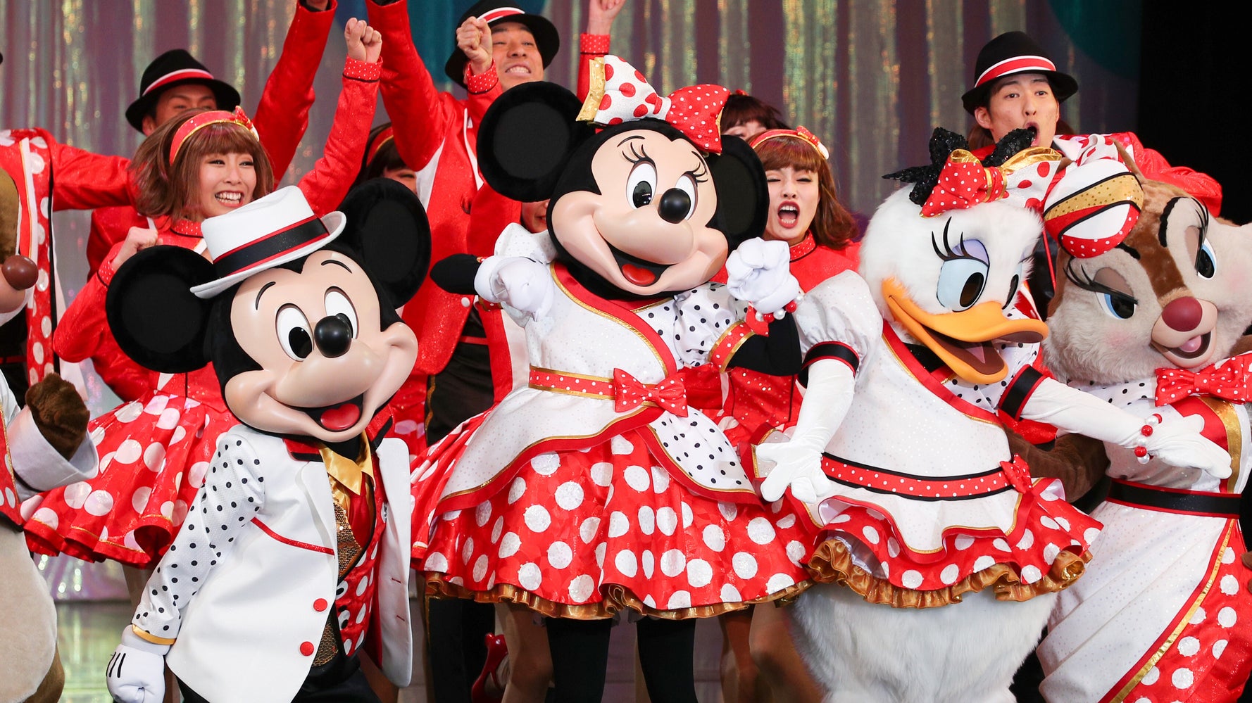 ミニーがパンツスーツを着てはダメなの ディズニーランド パリが発表した新デザインが話題に ハフポスト アートとカルチャー