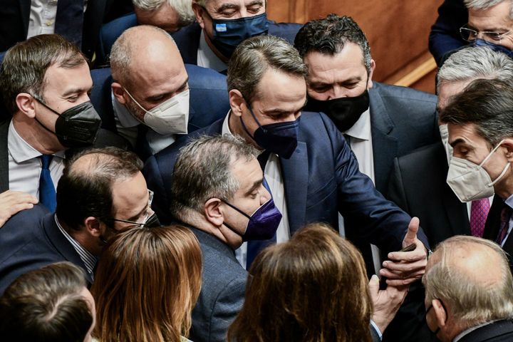 Ψηφοφορία επί της προτάσεως δυσπιστίας κατά της Κυβέρνησης, που υπέβαλαν ο Αρχηγός της Αξιωματικής Αντιπολίτευσης και Πρόεδρος της Κοινοβουλευτικής Ομάδας του Συνασπισμού Ριζοσπαστικής Αριστεράς Αλέξης Τσίπρας και 84 Βουλευτές της Κοινοβουλευτικής του Ομάδας, σύμφωνα με τα άρθρα 84 του Συντάγματος και 142 του Κανονισμού της Βουλής, Κυριακή 30 Ιανουαρίου 2022