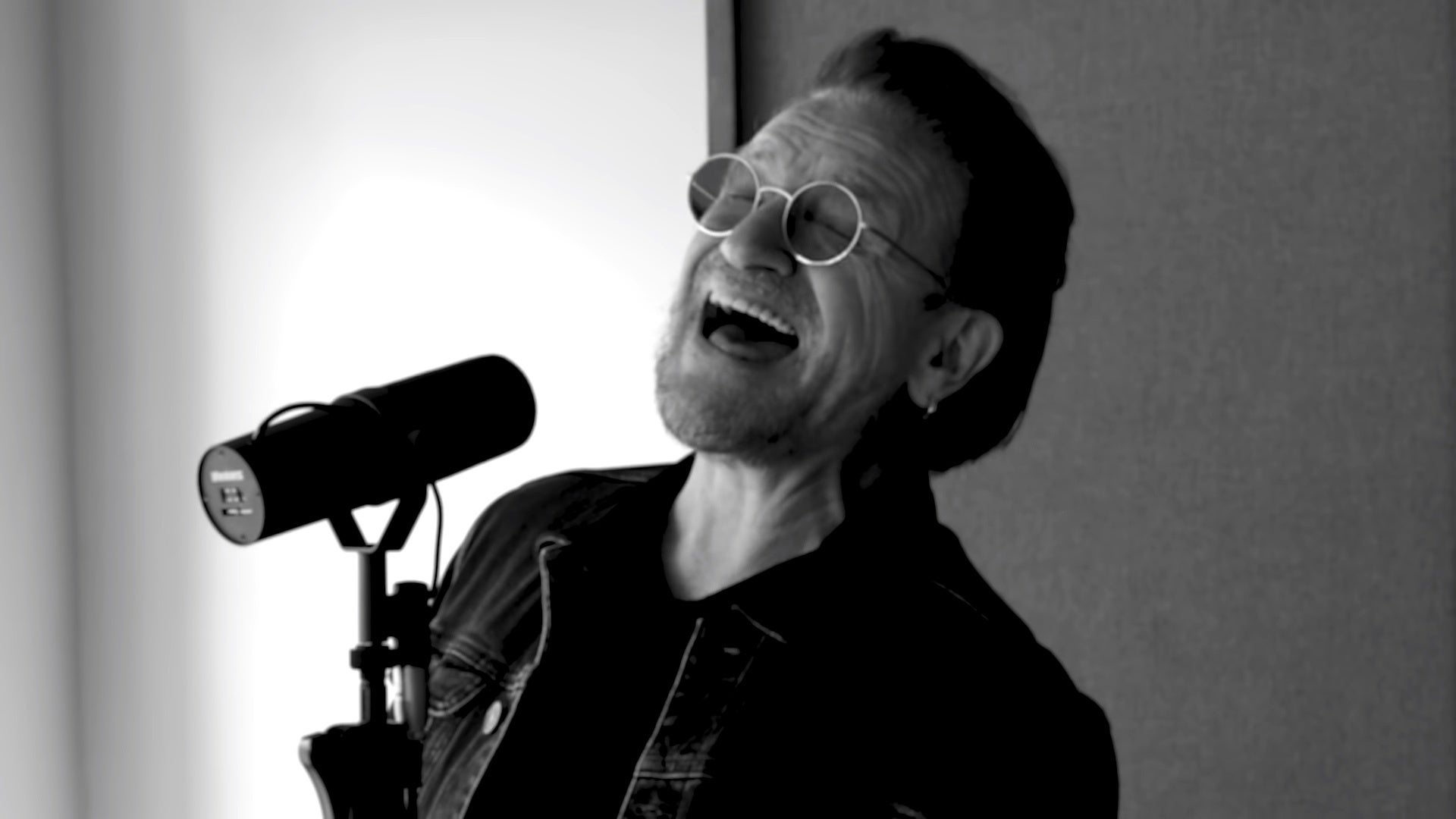 u2-gives-one-of-its-most-famous-songs-a-haunting-new-ending-quick