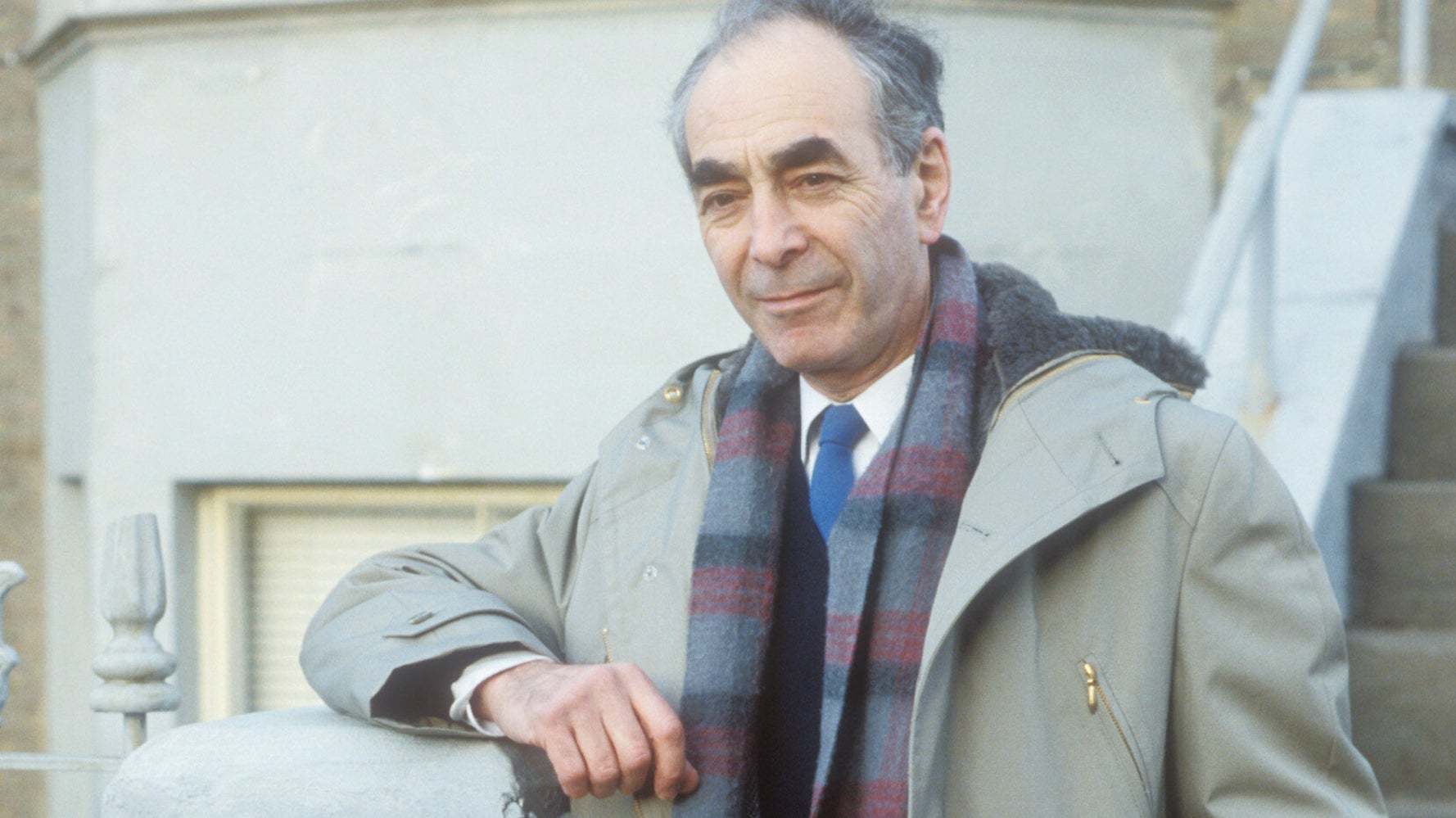 Leonard Fenton, EastEnders' Dr Legg Actor, Dies Aged 95 - Vimarsana News
