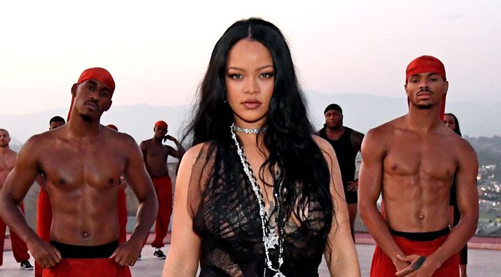 Rihanna en su desfile Savage X Fenty Show Vol. 3.