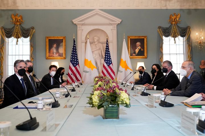 Ο υπουργός Εξωτερικών των ΗΠΑ, Aντονι Μπλίνκεν συναντά τον Υπουργό Εξωτερικών της Κύπρου, Ιωάννη Κασουλίδη στο State Department στην Ουάσιγκτον, ΗΠΑ, 1 Φεβρουαρίου 2022. Susan Walsh / Pool μέσω REUTERS