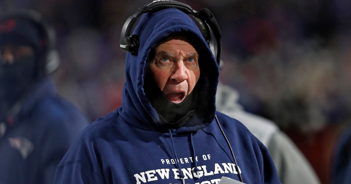 Belichick does not speak for Giants, team say of text in Flores