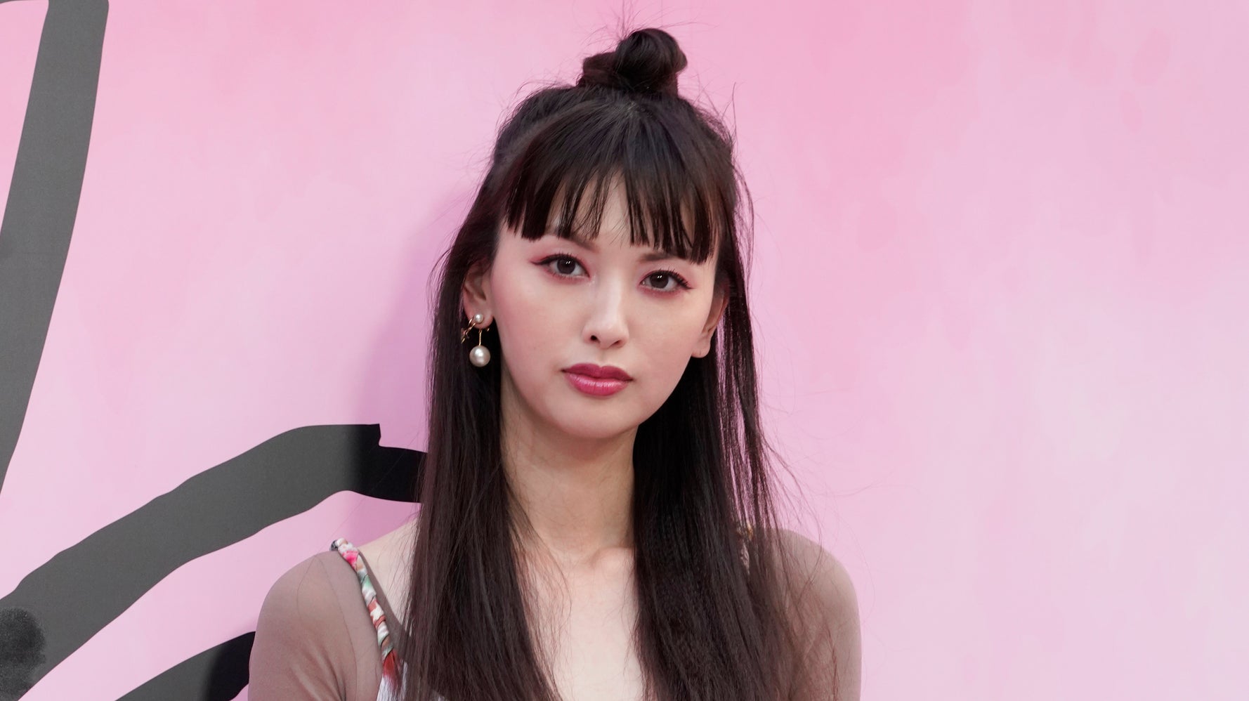 鈴木えみさん 青鬼メイクを披露 アバターみたい クオリティの高さが話題に ハフポスト News 鈴木えみさん 青鬼メイクを披露 アバターみたい クオリティの高さが話題に ハフポスト News