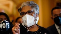 ‘Let’s Go!’: Man Who Allegedly Directed Rioters Through
Capitol Doors Arrested 1