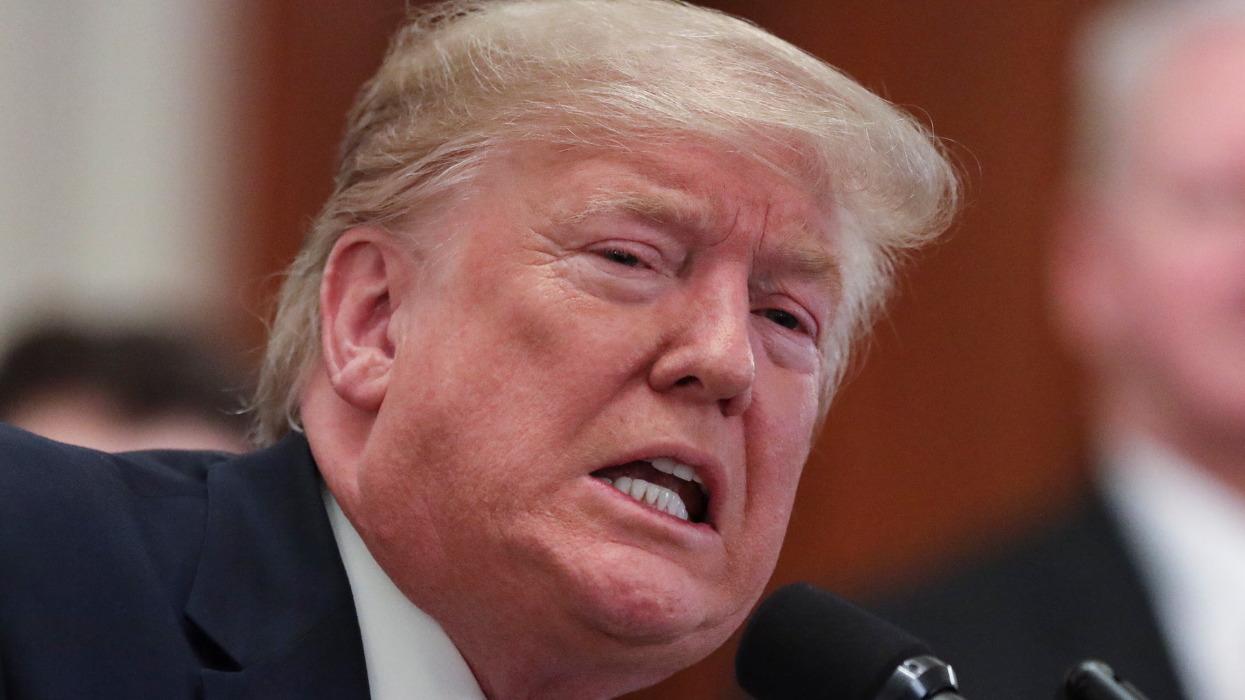 Super Bowl Viewers Troll Trump With Lots Of Versions Of The Same Scathing Joke - Vimarsana News