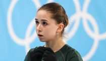 Tara Lipinski And Johnny Weir’s Nearly Silent Protest During
Kamila Valieva’s Skate Said It All 1